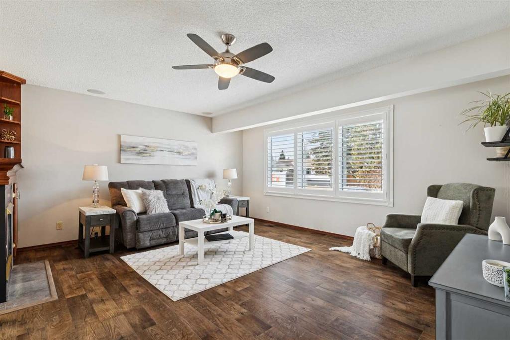 Picture for 406 Queensland Place SE