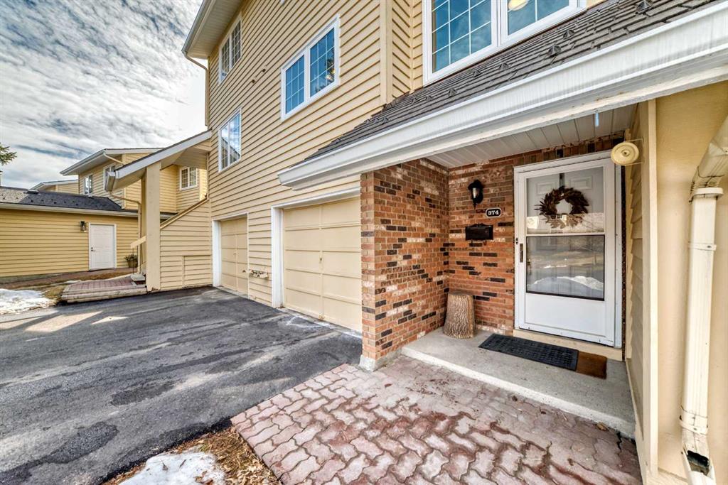 Picture for 374 Point Mckay Gardens NW