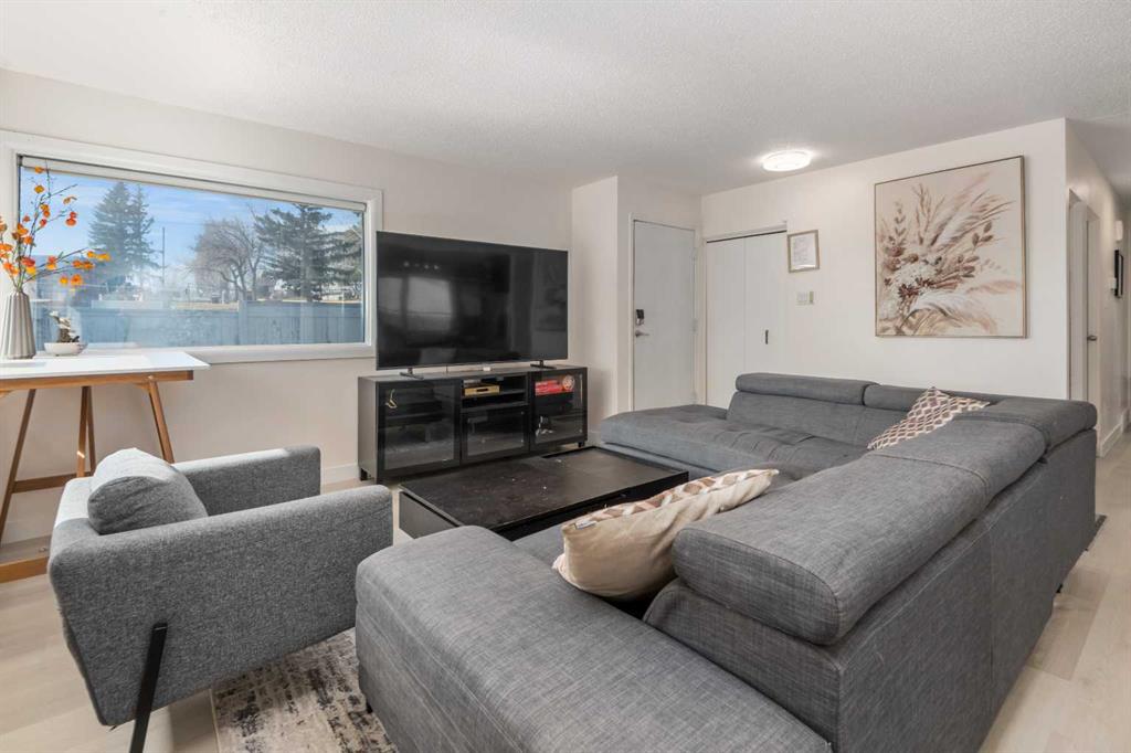 Picture for 4504 14 Street NW