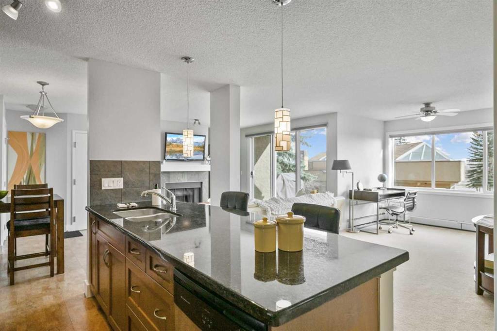 Picture for 1, 226 Village Terrace SW