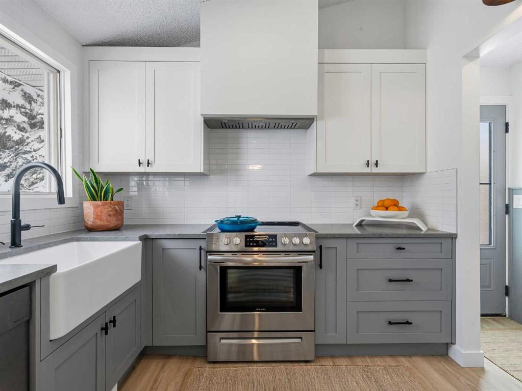 Picture for 7723 Hunterview Drive NW