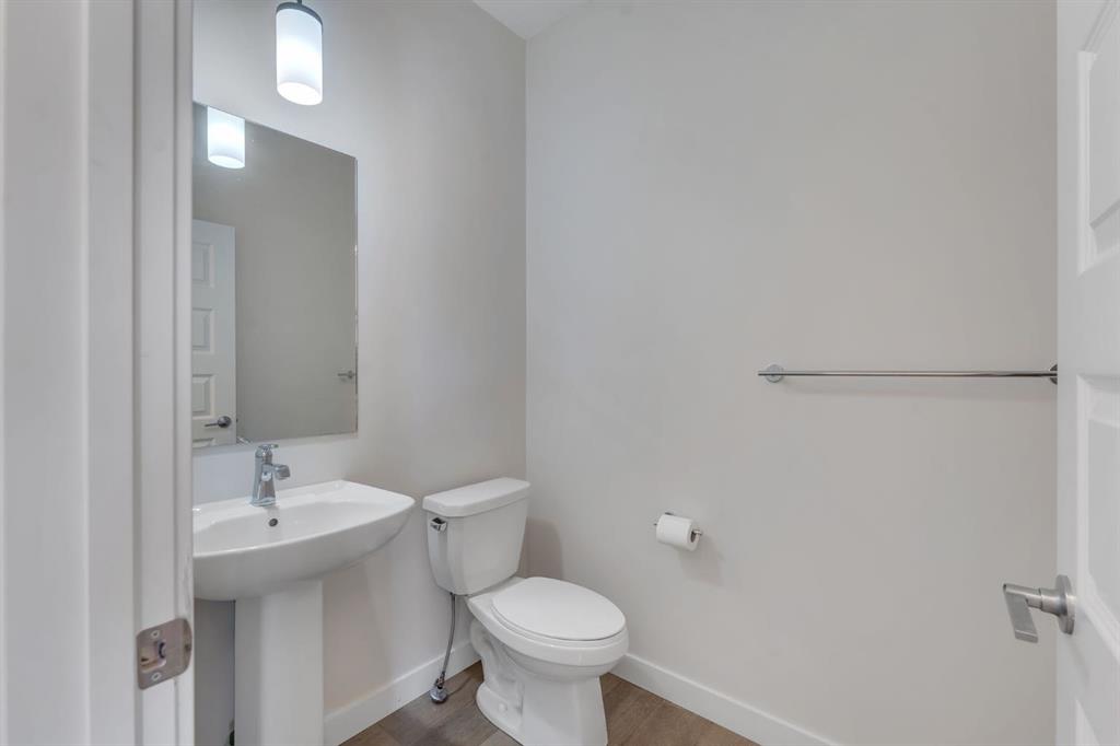 Picture for 1489 Bayview Point SW