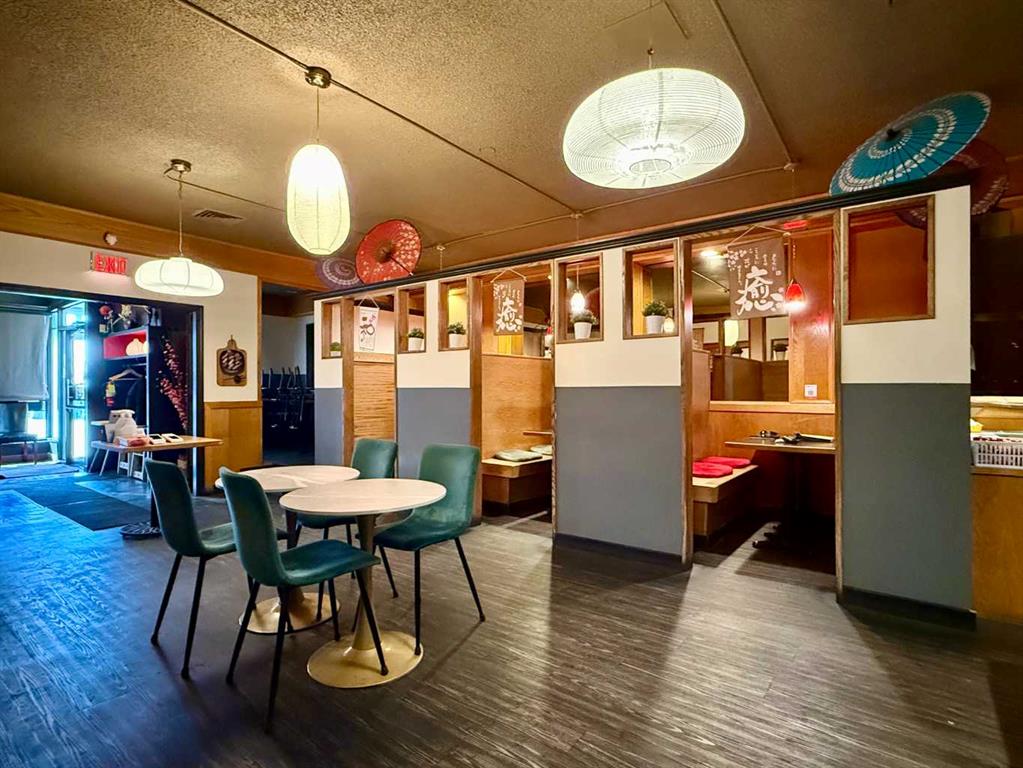 Picture for 1009 Mayor Magrath Drive S