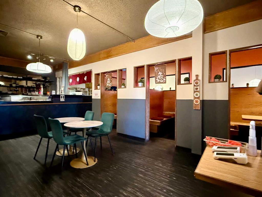 Picture for 1009 Mayor Magrath Drive S