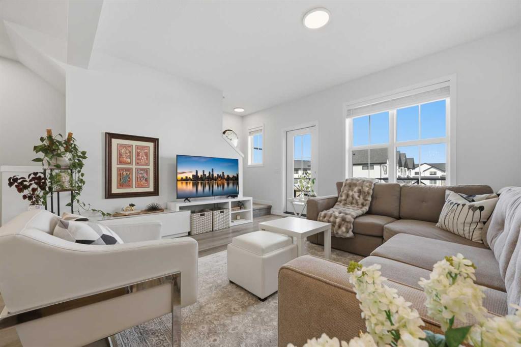 Picture for 111, 340 Ambleton Street NW