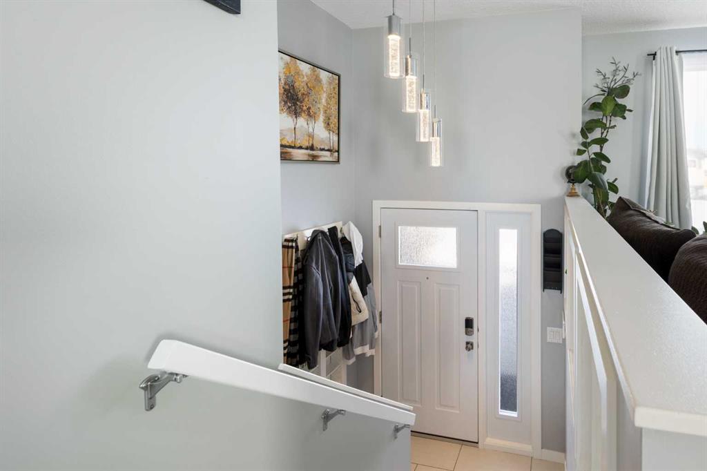 Picture for 172 Rundlefield Crescent NE