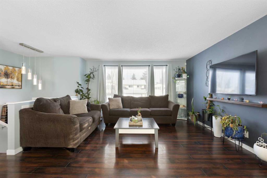 Picture for 172 Rundlefield Crescent NE