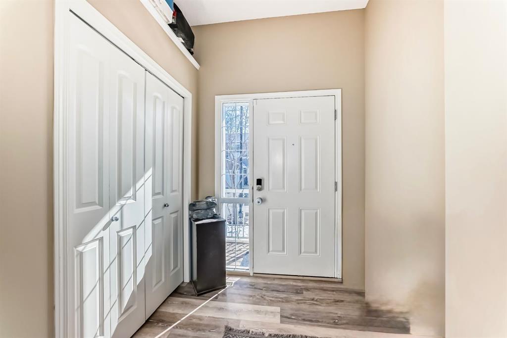 Picture for 602, 800 Yankee Valley Boulevard SE