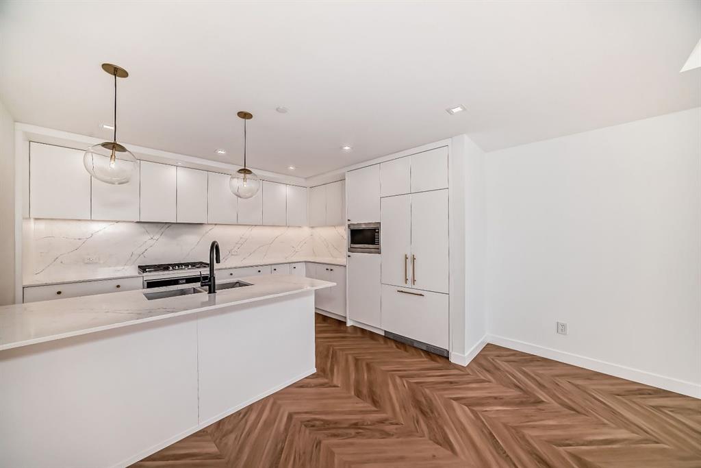 Picture for 112, 8445 Broadcast Avenue SW