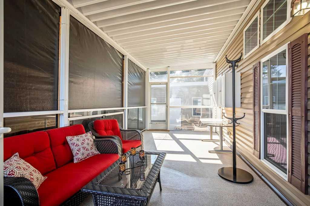 Picture for 94, 370165 79 Street E