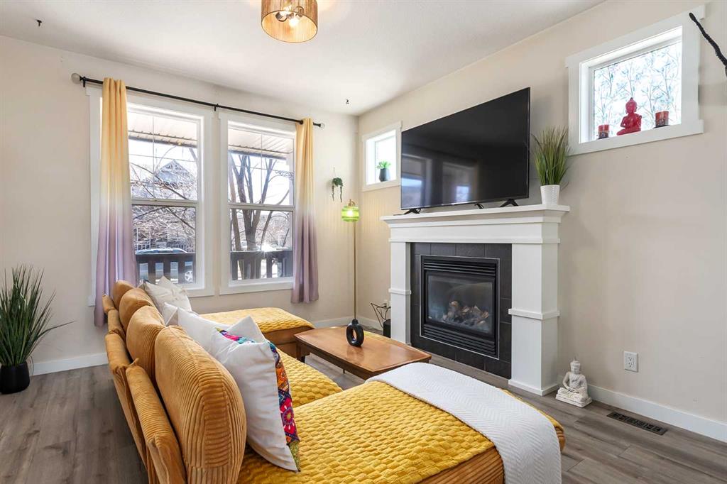 Picture for 75 Williamstown Landing NW