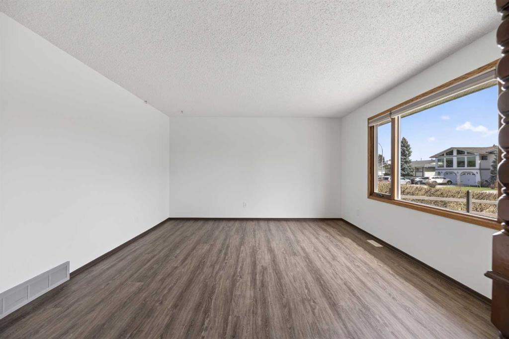 Picture for 11 Westhill Crescent 