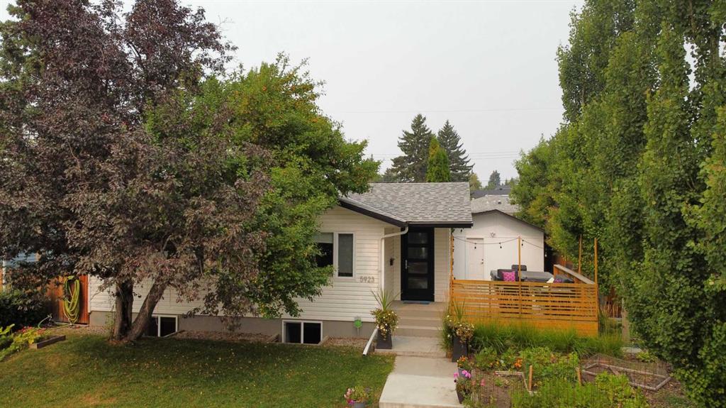 Picture for 5923 Londonderry Crescent SW