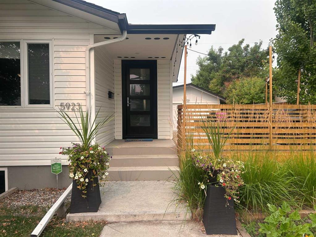 Picture for 5923 Londonderry Crescent SW