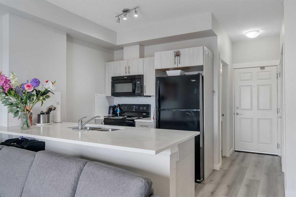 Picture for 1417, 215 Legacy Boulevard SE