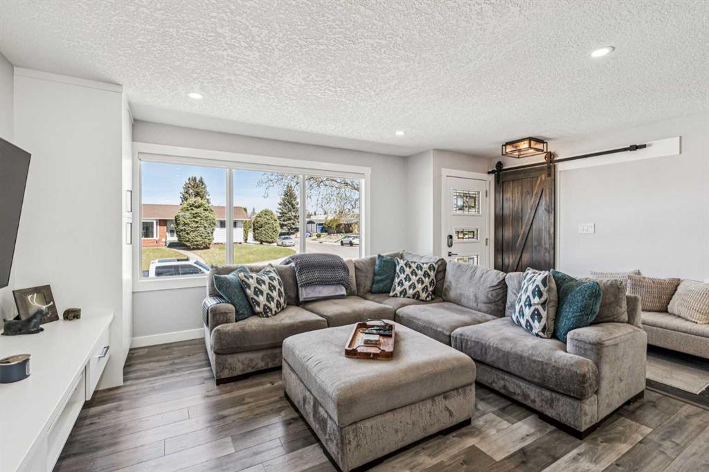 Picture for 2219 Munro Drive NE