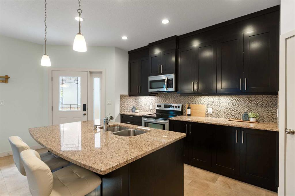 Picture for 2, 6110 Bowness Road NW