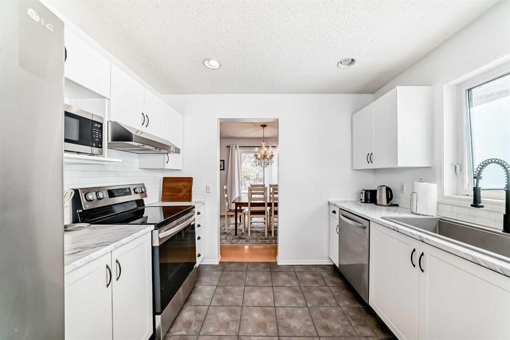 Picture for 109, 388 Sandarac Drive NW