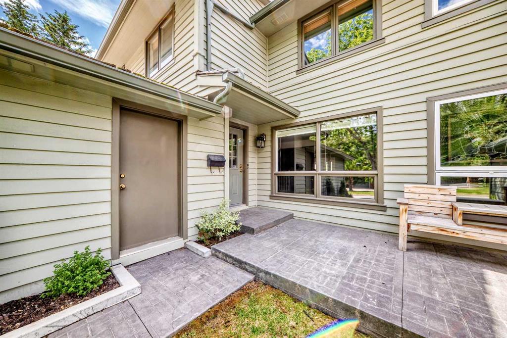 Picture for 572 Point Mckay Grove NW