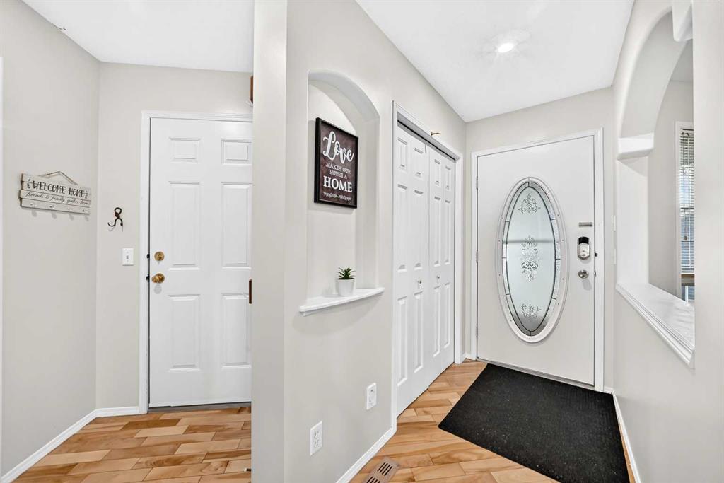 Picture for 27 Covette Green NE