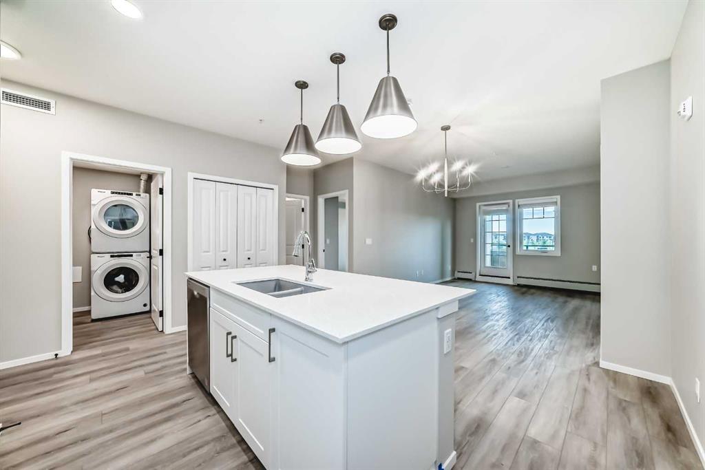 Picture for 212, 140 Mahogany Street SE