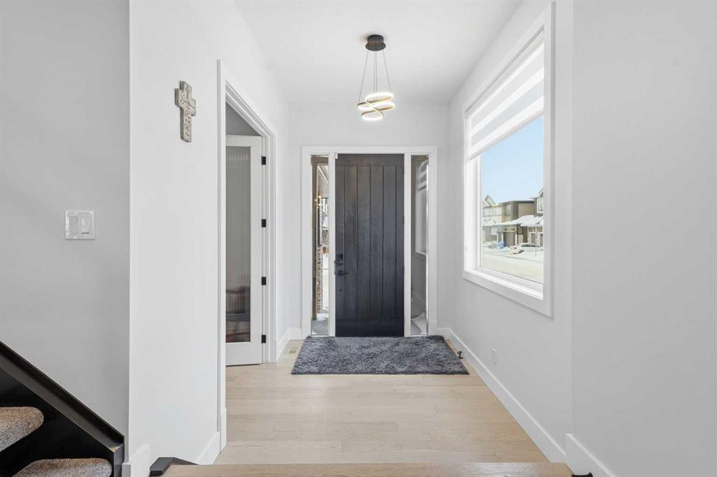 Picture for 154 Aspen Summit Close SW