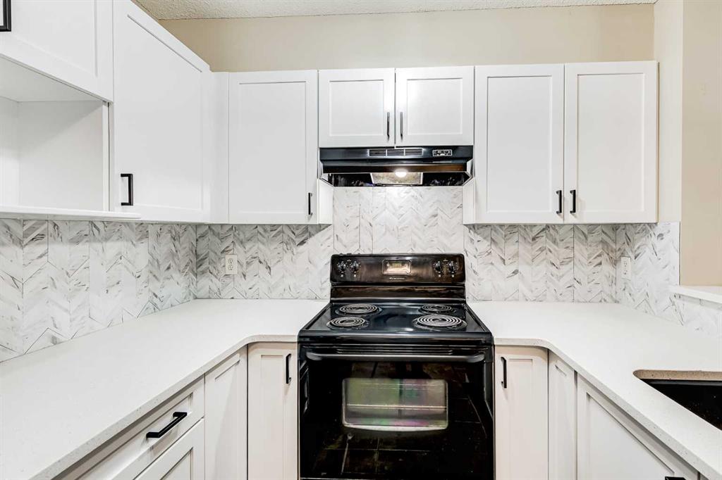 Picture for 8106, 70 Panamount Drive NW