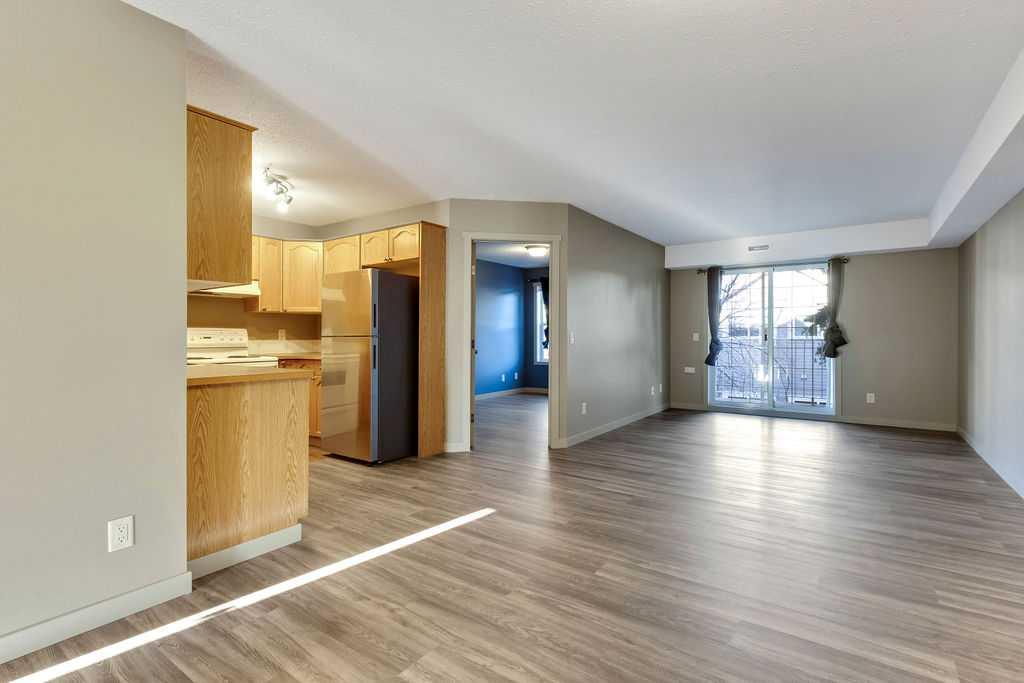 Picture for 423, 103 Strathaven Drive 