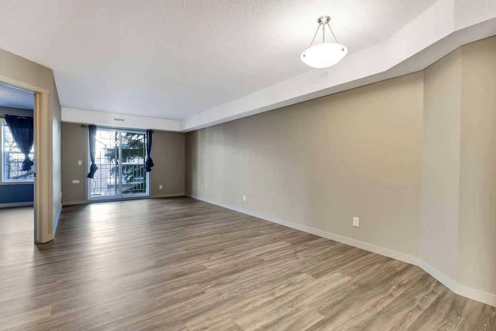 Picture for 423, 103 Strathaven Drive 