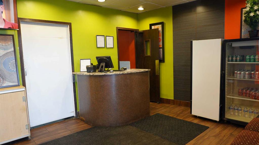 Picture for 2128 Crowchild Trail NW