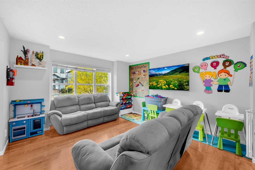 Picture for 45 Nolanfield Lane NW