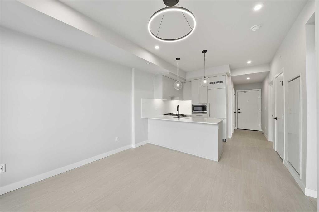 Picture for 412, 8375 Broadcast Avenue SW