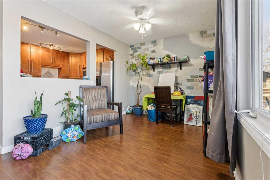 Picture for 70 Midridge Gardens SE