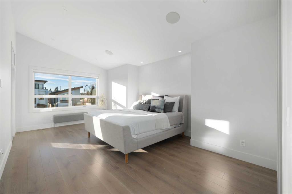 Picture for 4906 21 Street SW