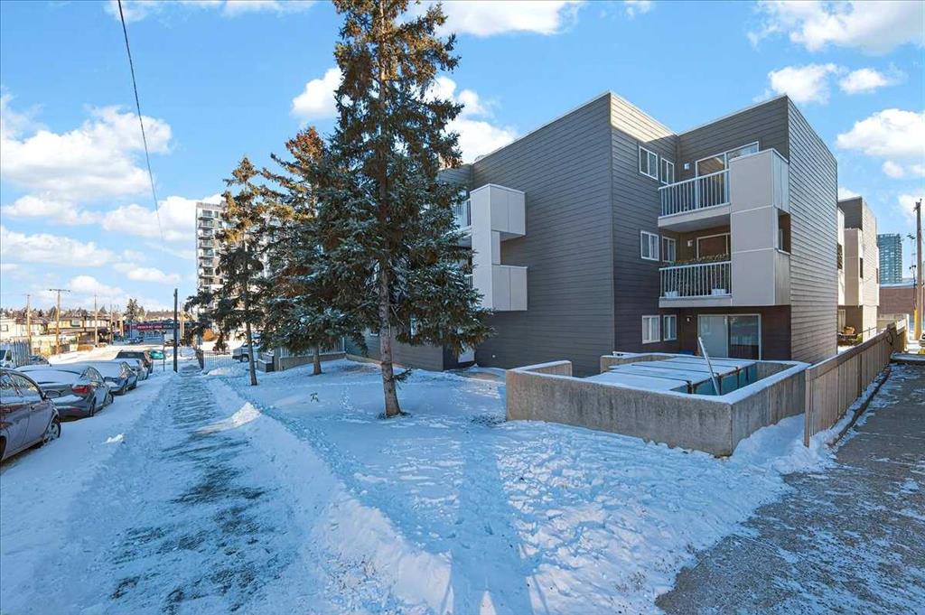 Picture for 303, 431 1 Avenue NE