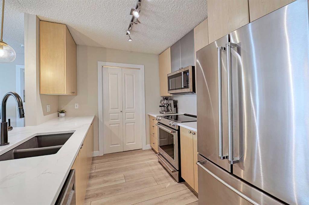 Picture for 219, 25 Richard Place SW