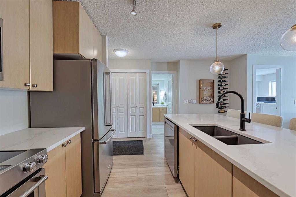 Picture for 219, 25 Richard Place SW