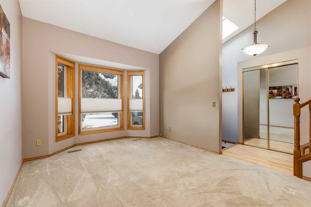 Picture for 32 Marsella Court SE