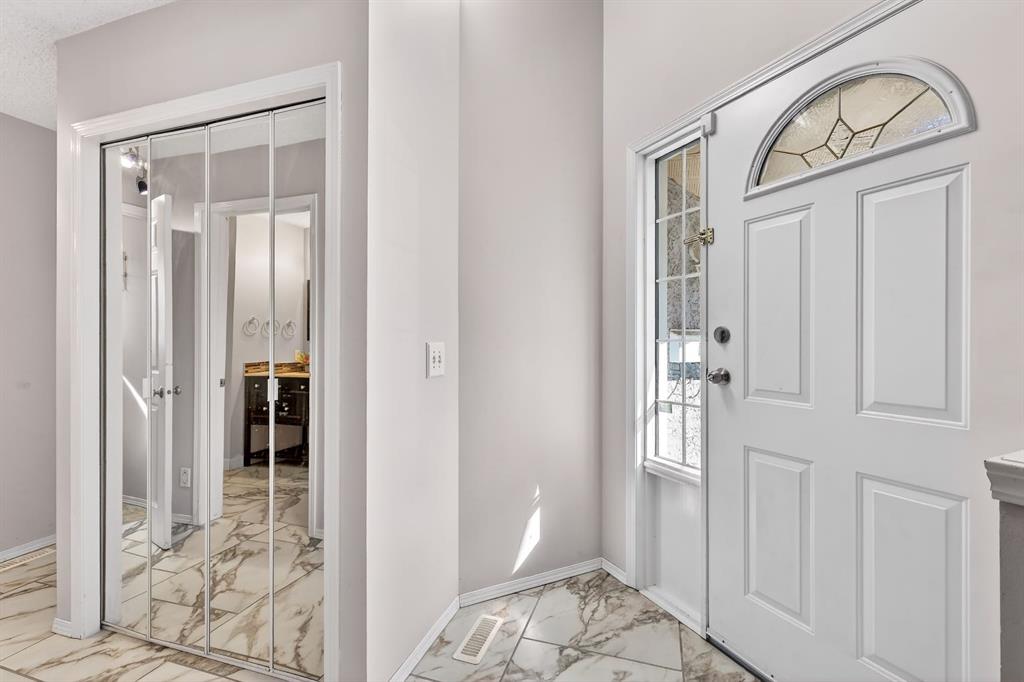 Picture for 29 Sundown Way SE