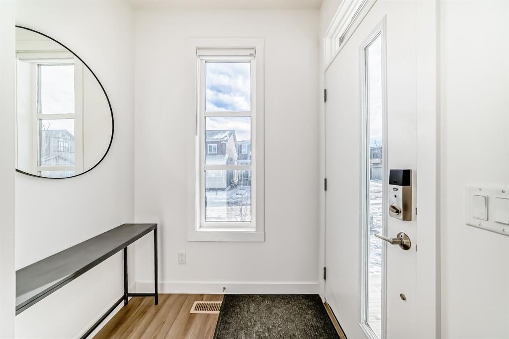 Picture for 81 Herron Mews NE