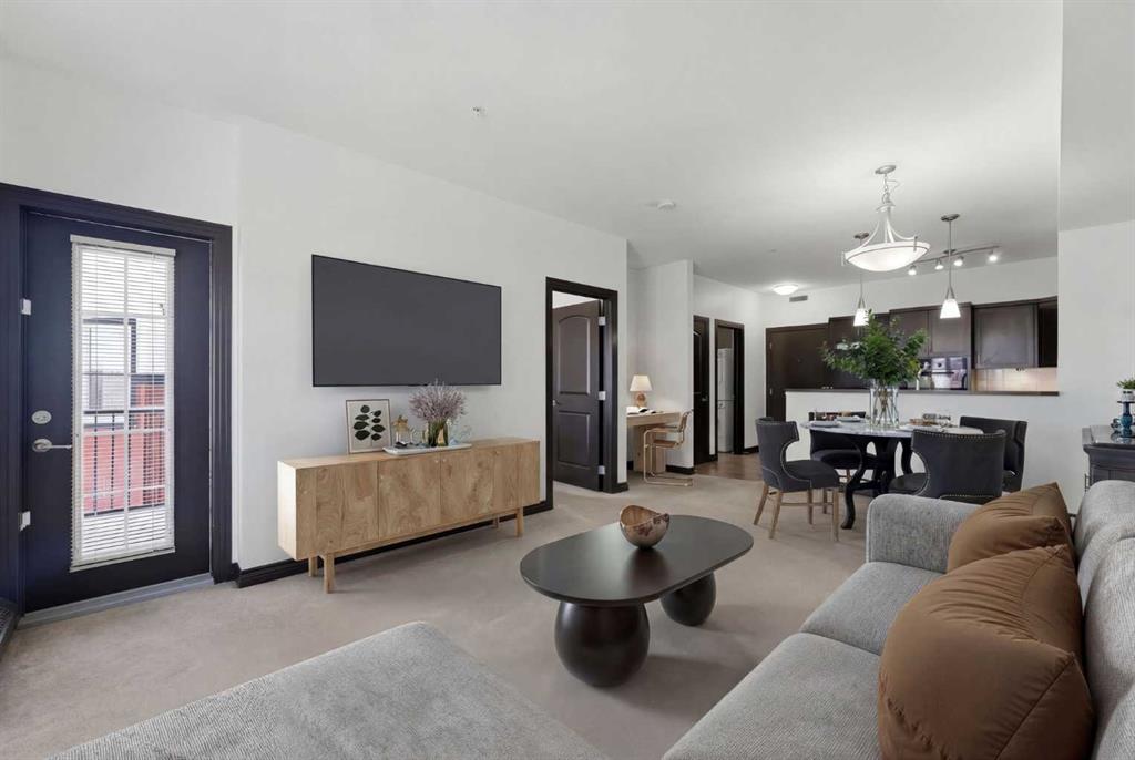 Picture for 242, 30 Royal Oak Plaza NW