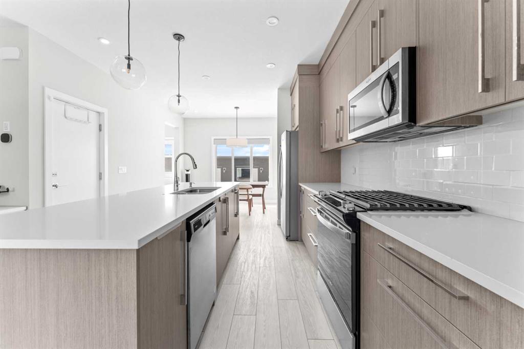 Picture for 919 Walgrove Boulevard SE