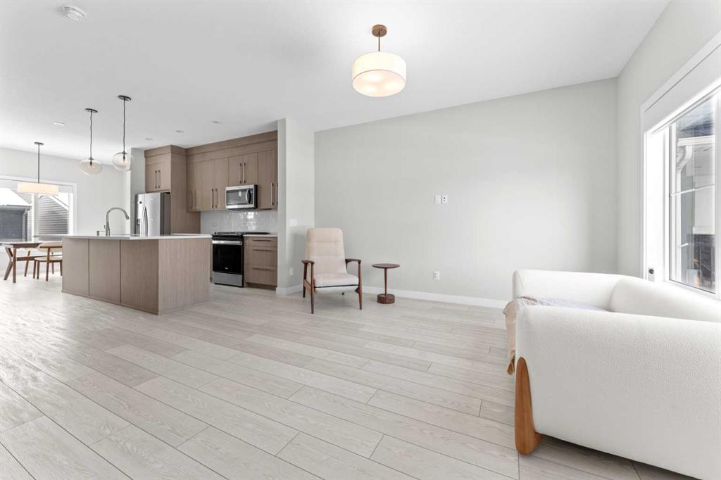 Picture for 919 Walgrove Boulevard SE