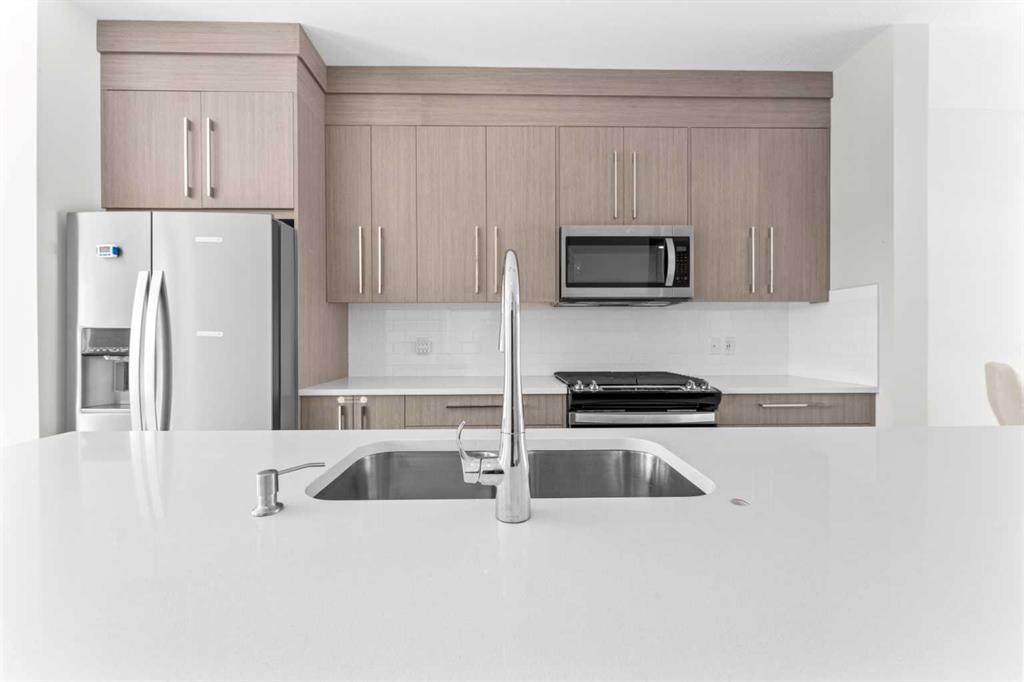 Picture for 919 Walgrove Boulevard SE