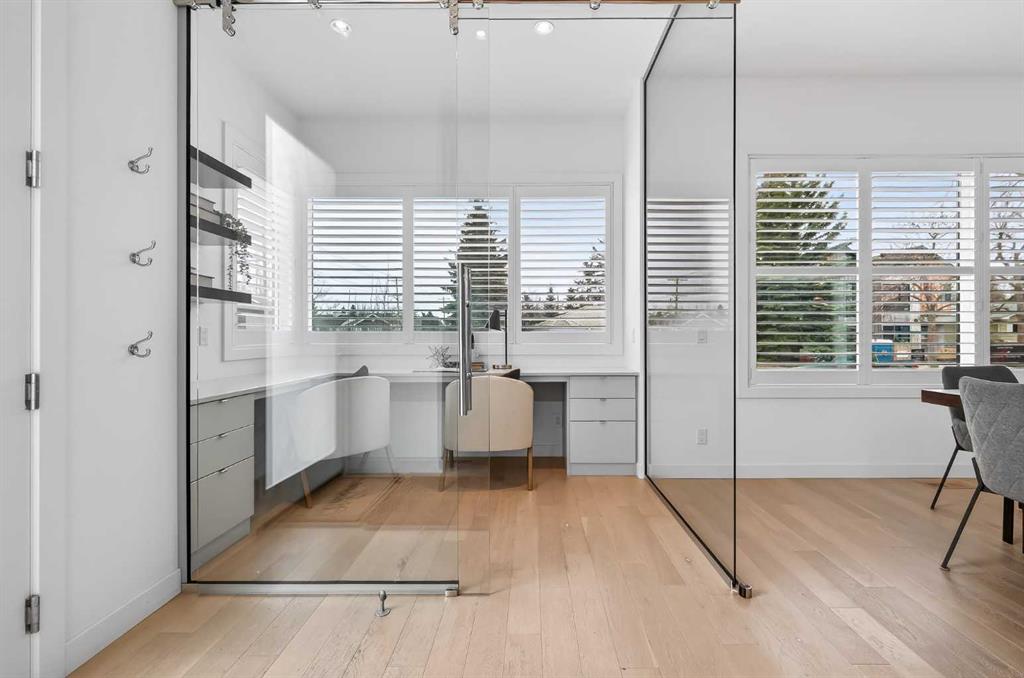 Picture for 4655 19 Street SW