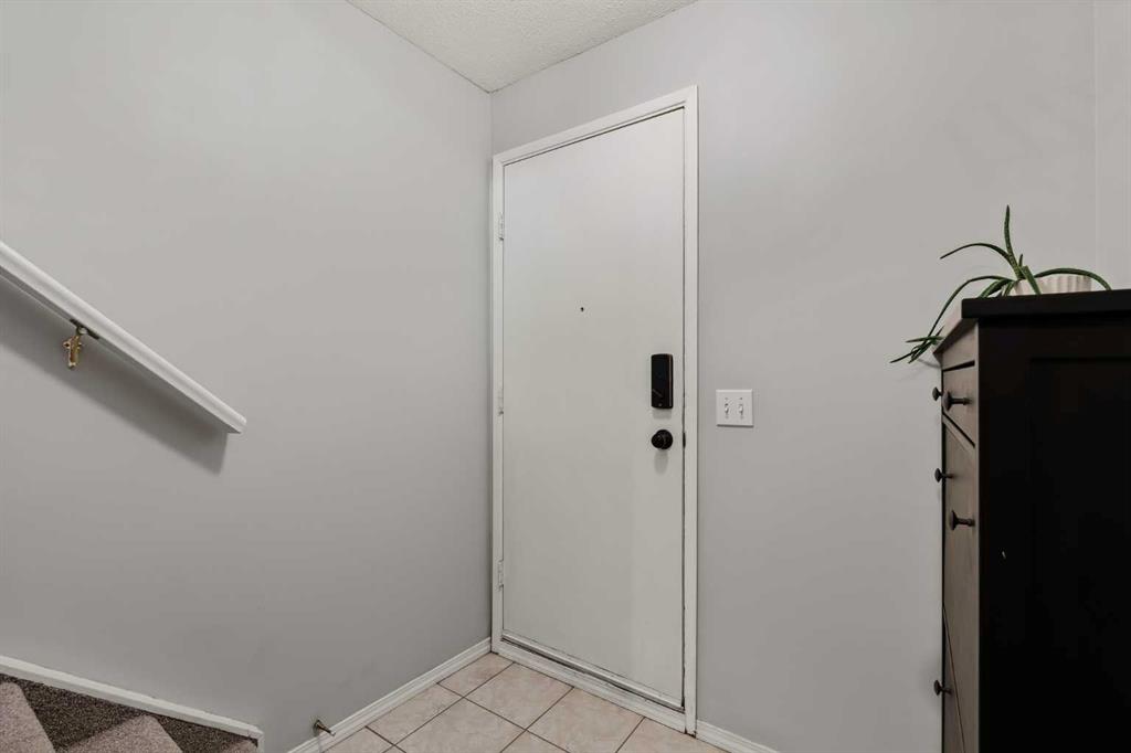 Picture for 43, 1055 72 Avenue NW