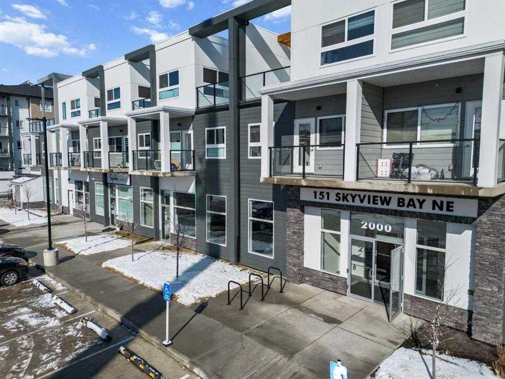 Picture for 2140, 151 Sky View Bay NE