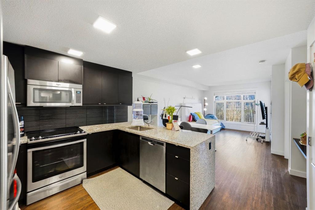 Picture for 309, 15 Aspenmont Heights SW