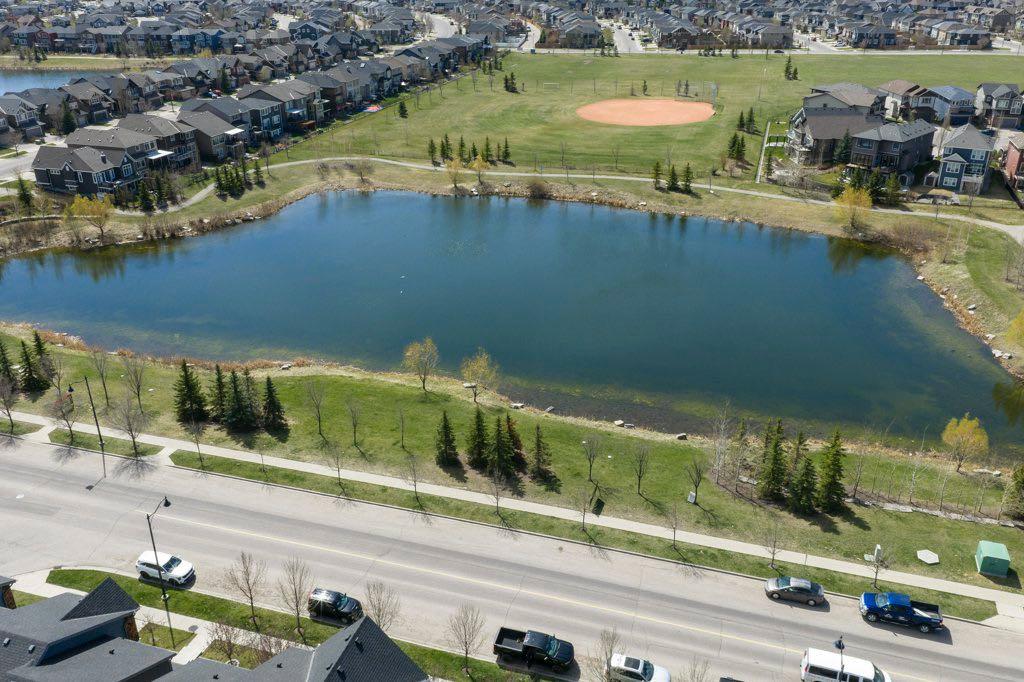 Picture for 194 Legacy Mews SE