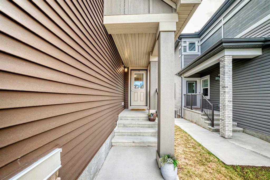 Picture for 73 Lucas Heights NW